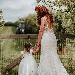 5_het_boudoir_bruidsmode_kinderbruidskleding